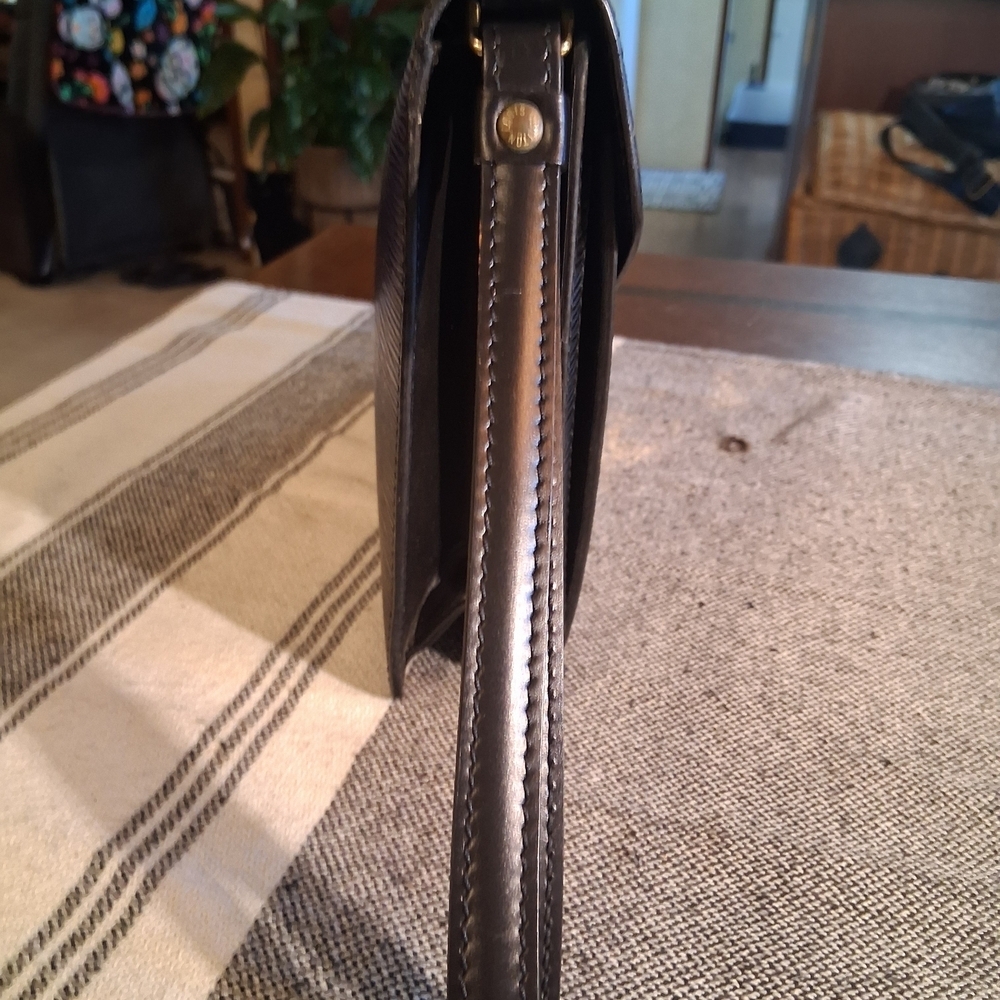 Louis Vuitton Black Clutch with Gold Hardware - Picture 3 of 16